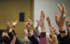 Elecciones en el País Valenciá: los partidos se examinan sobre cooperación internacional